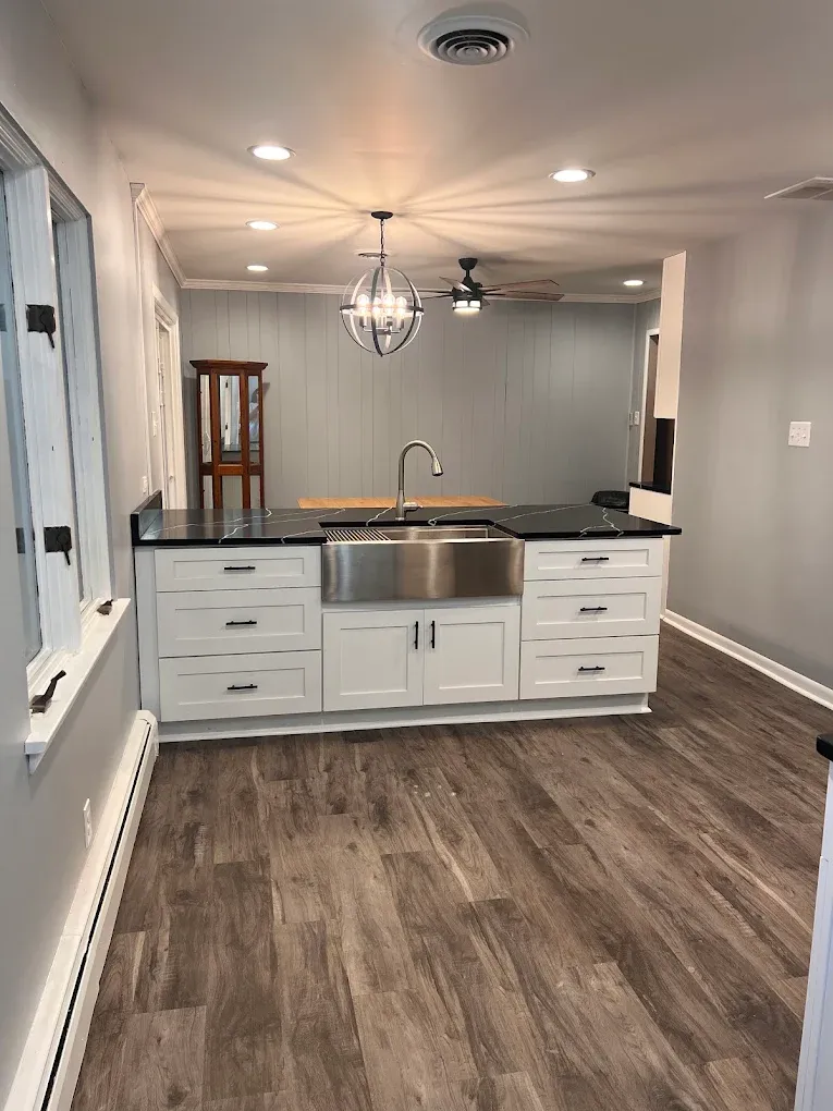 Center Island with Stainless Apron Workstation Sink